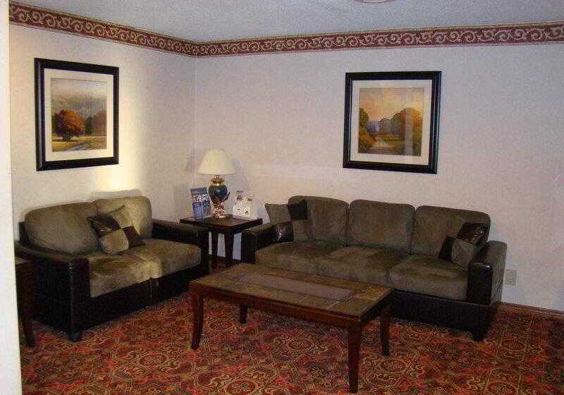 호텔 Quality Inn & Suites Garland   East Dallas