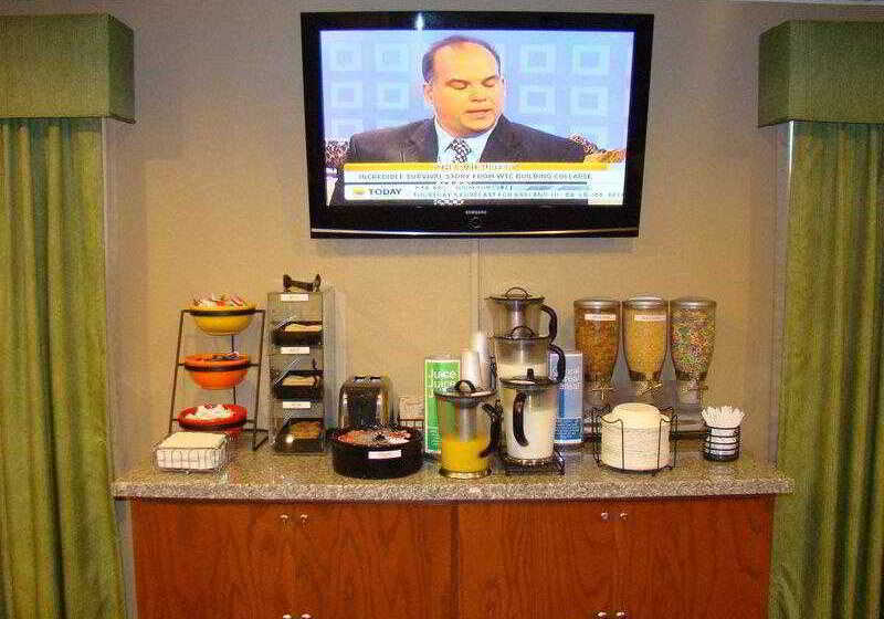 호텔 Quality Inn & Suites Garland   East Dallas