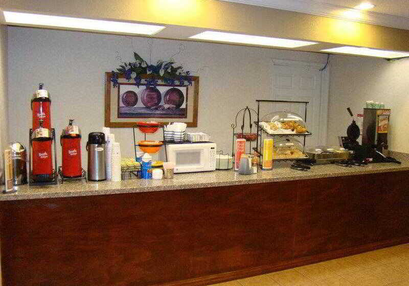 호텔 Quality Inn & Suites Garland   East Dallas