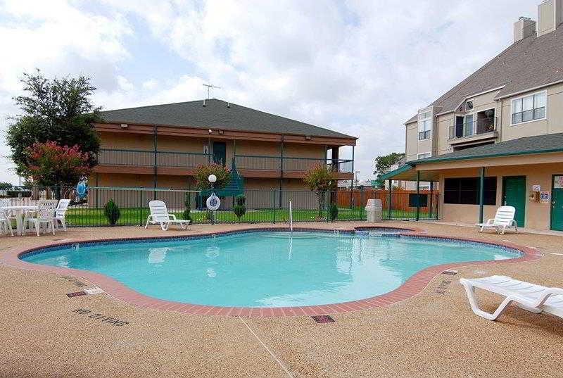 호텔 Quality Inn & Suites Garland   East Dallas