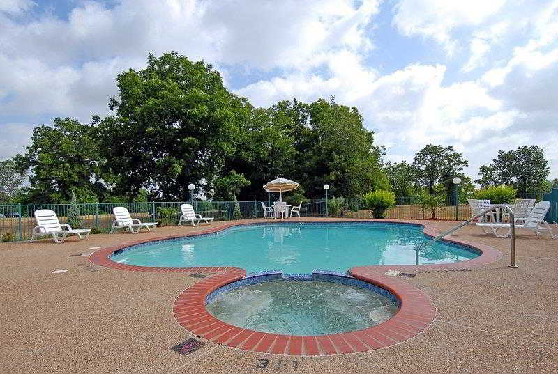 호텔 Quality Inn & Suites Garland   East Dallas