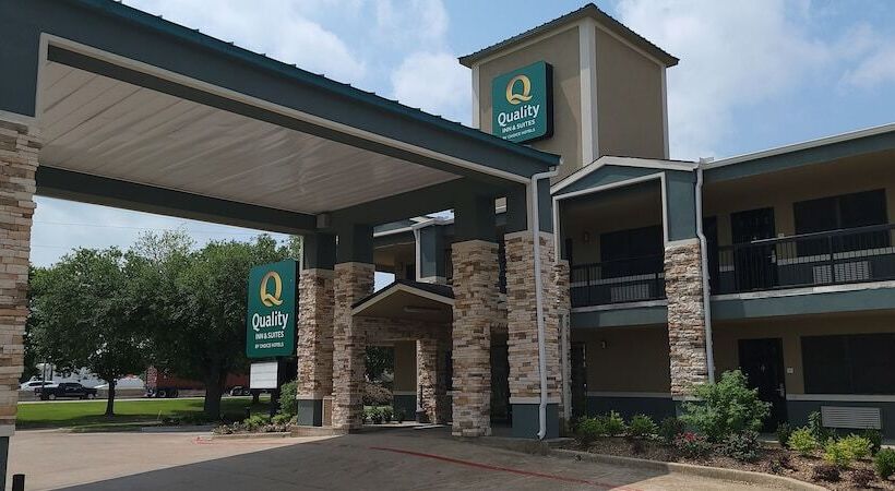호텔 Quality Inn & Suites Garland   East Dallas