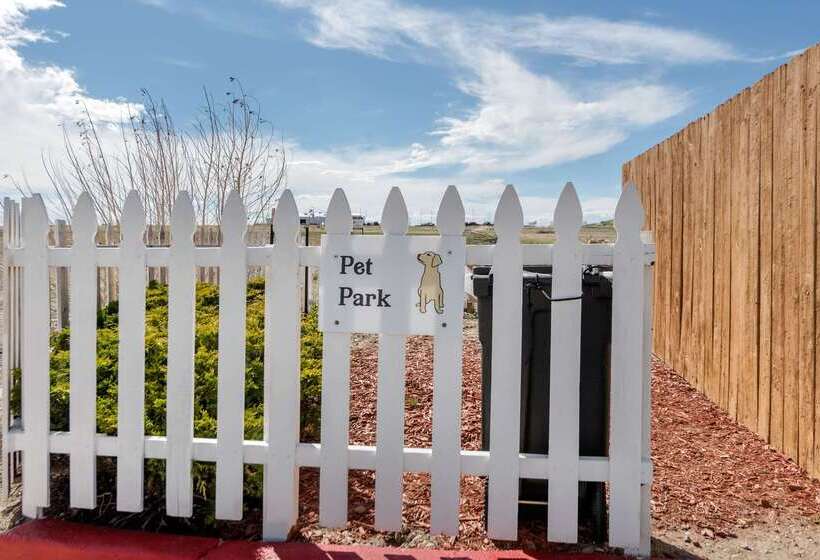 فندق Quality Inn & Suites Limon