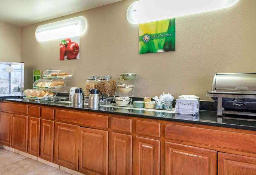 فندق Quality Inn & Suites Limon