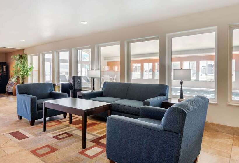 فندق Quality Inn & Suites Limon