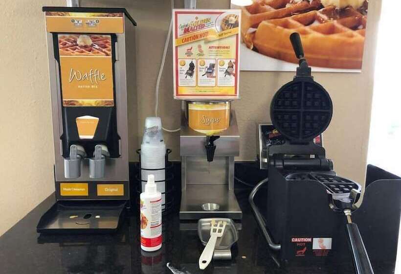 فندق Quality Inn & Suites Limon