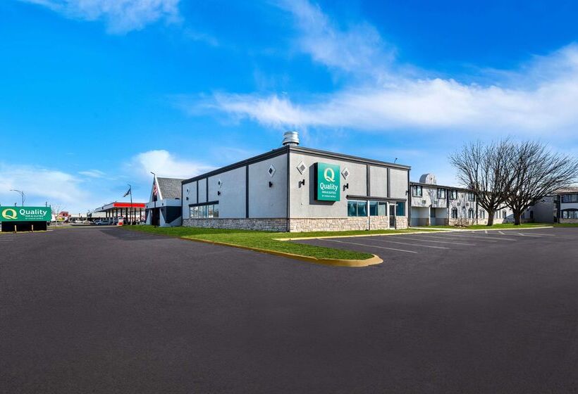 Отель Quality Inn & Suites Near I480 And I29