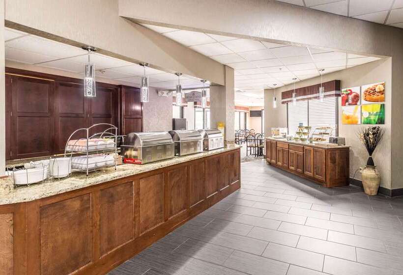 فندق Quality Inn