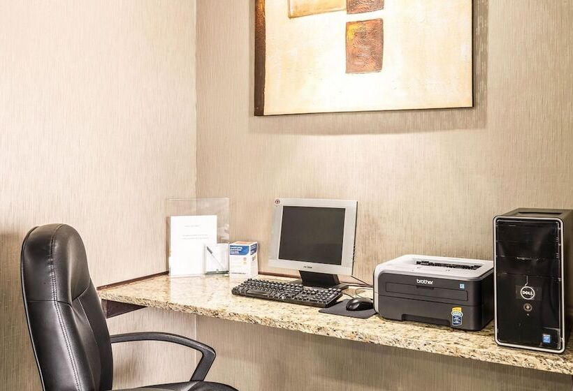 فندق Quality Inn