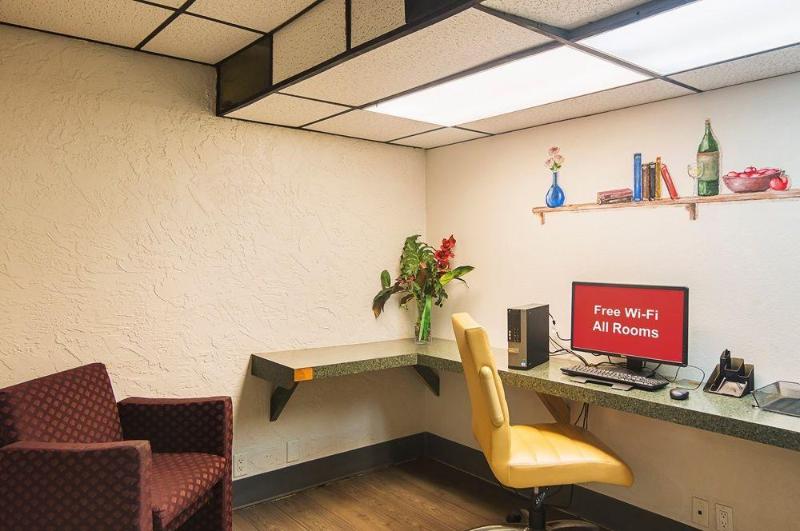 فندق Red Roof Inn Lubbock