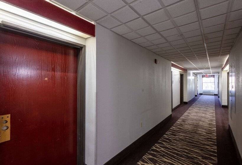 فندق Clarion Pointe