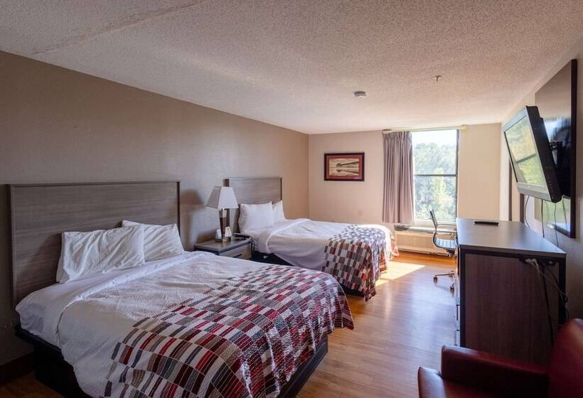 فندق Clarion Pointe