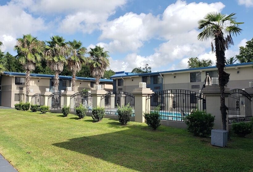 בית מלון כפרי Red Roof Inn Port Allen