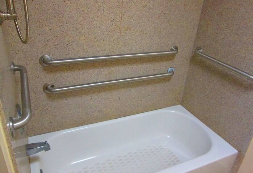 فندق Regency Inn Near Boardwalk & Hurlburt Field