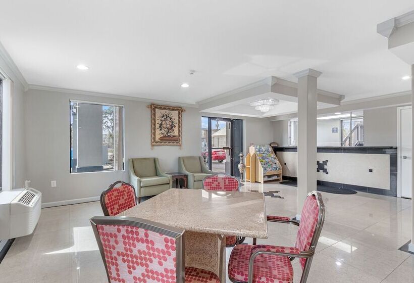 فندق Regency Inn Near Boardwalk & Hurlburt Field