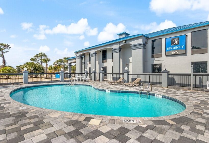فندق Regency Inn Near Boardwalk & Hurlburt Field