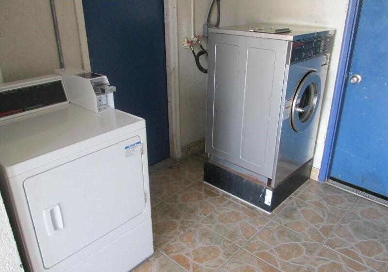 فندق Regency Inn Near Boardwalk & Hurlburt Field