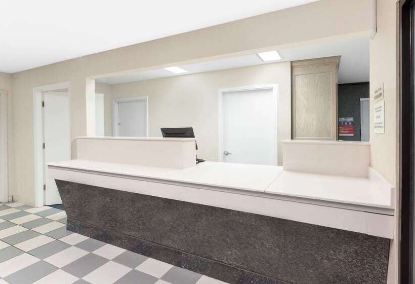 ホテル Super 8 By Wyndham Hattiesburg South