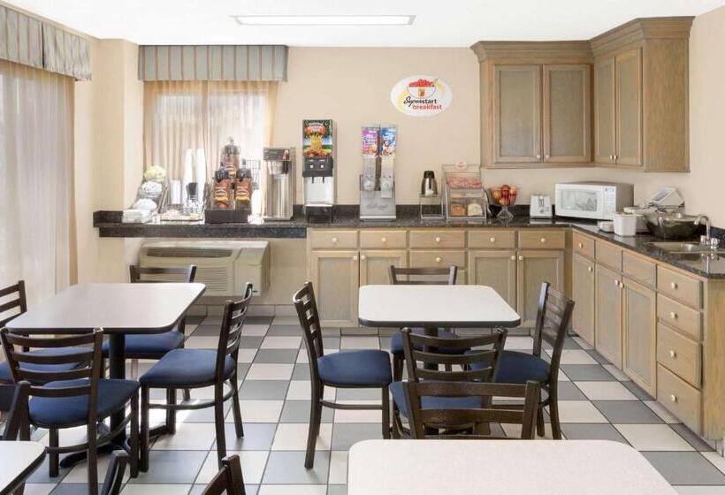 ホテル Super 8 By Wyndham Hattiesburg South