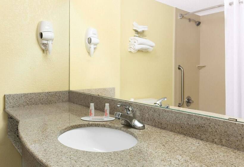 ホテル Super 8 By Wyndham Hattiesburg South