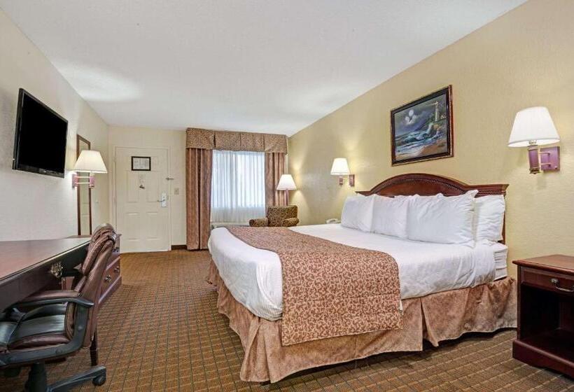 فندق Travelodge By Wyndham Montgomery East