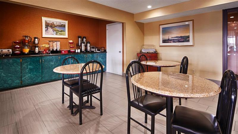 ホテル American Inn & Suites West Memphis