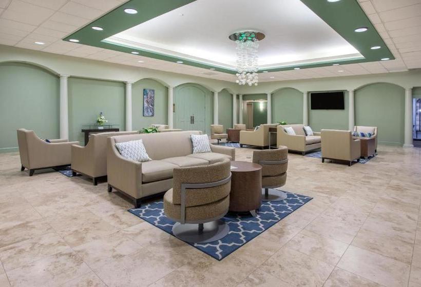 هتل Wyndham Garden Lafayette