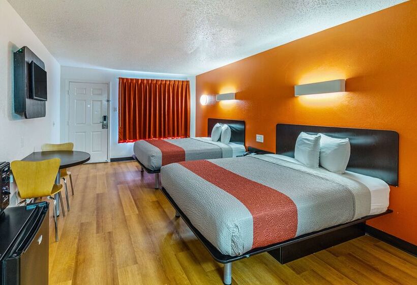 Motel 6 Waxahachie, Tx