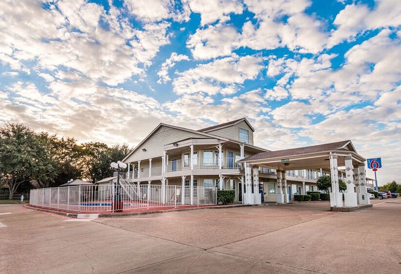 Motel 6 Waxahachie, Tx