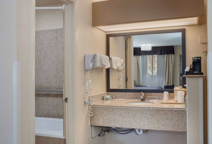 汽车旅馆  Best Western Nursanickel