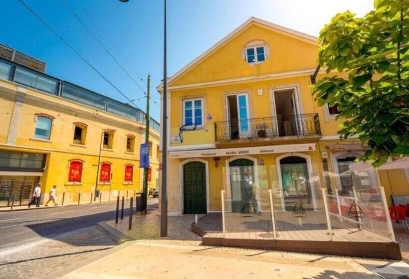 هاستل Swisslisbon Guest House