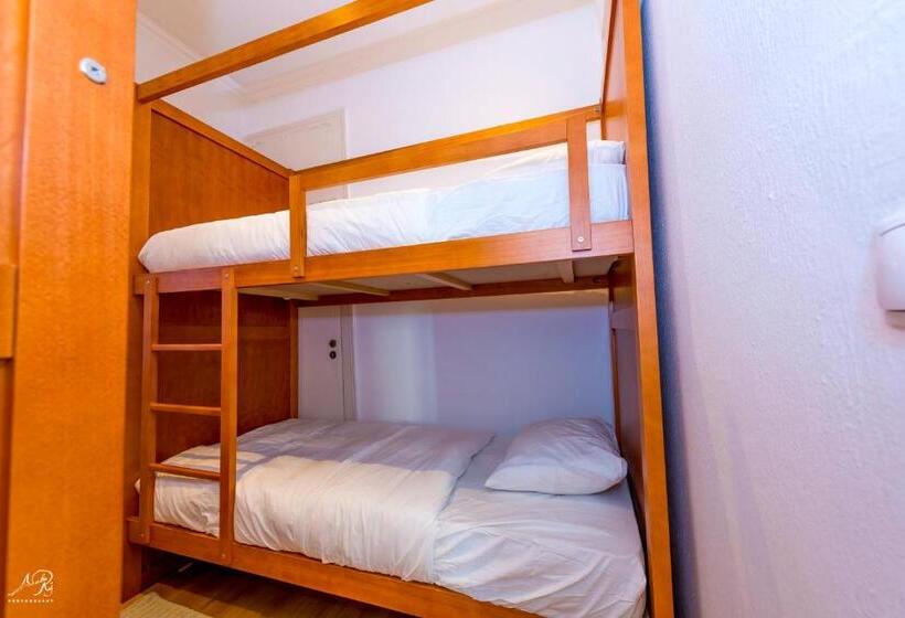 هاستل Swisslisbon Guest House