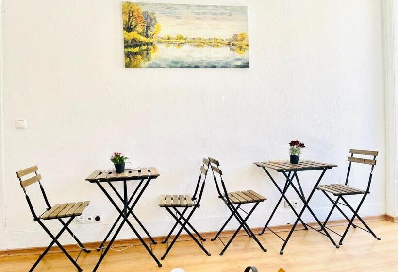 هاستل Swisslisbon Guest House