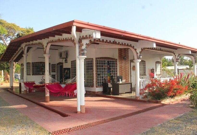 مبيت وإفطار Dharma Casa Holistica