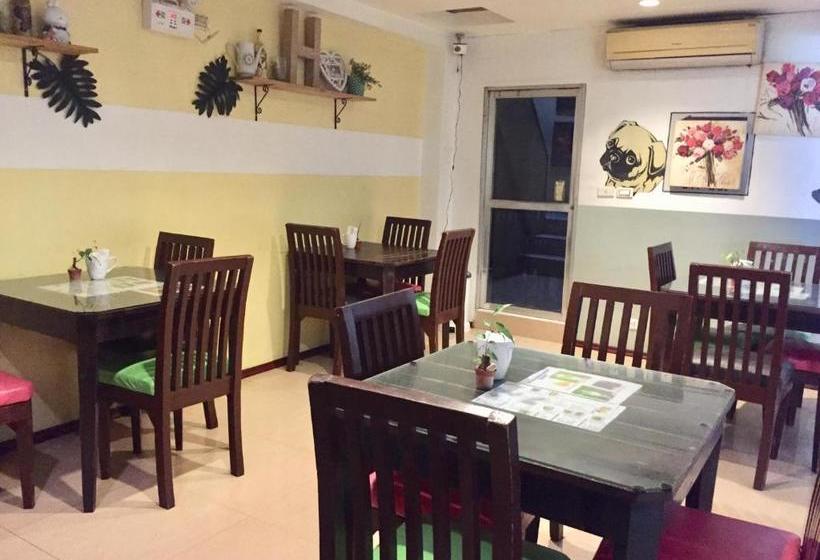 בית מלון כפרי 67th Boulevard Pension House