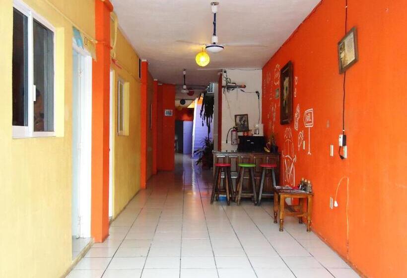 هتل Casa Mexicana Barra De Navidad