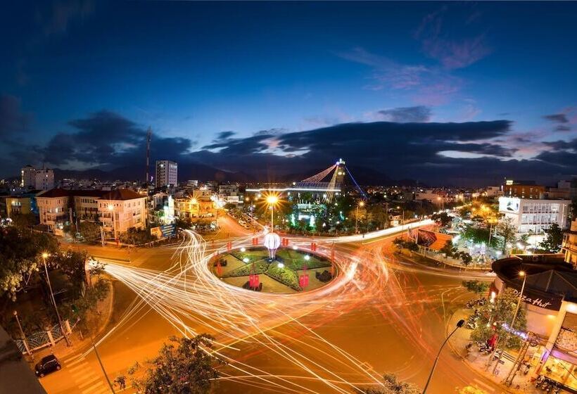 هتل Golden Lotus Central