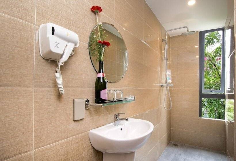 هتل Golden Lotus Central