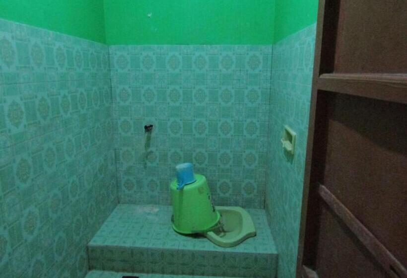 호텔 Losmen Kinasih Puncak & Gazebo Pandang