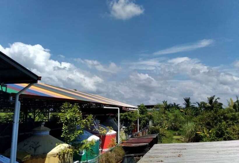 هتل Rick Resort Teluk Intan