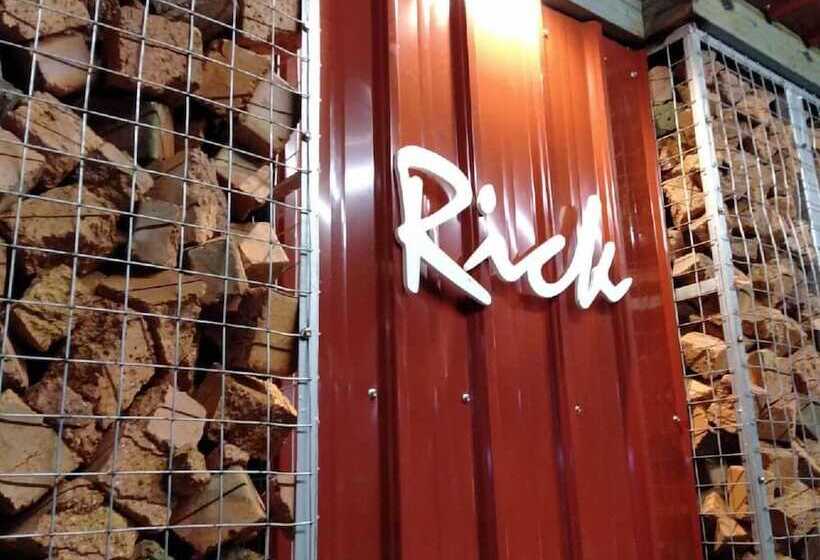 هتل Rick Resort Teluk Intan