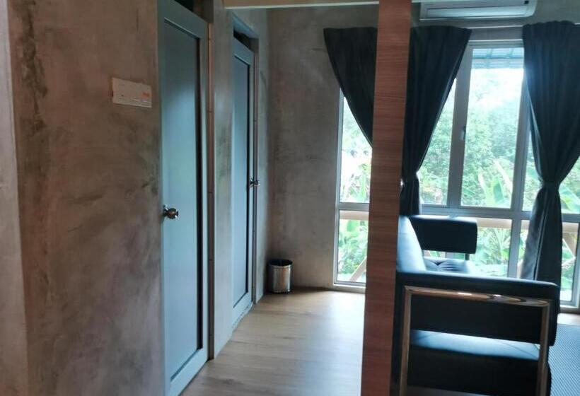 فندق Rick Resort Teluk Intan