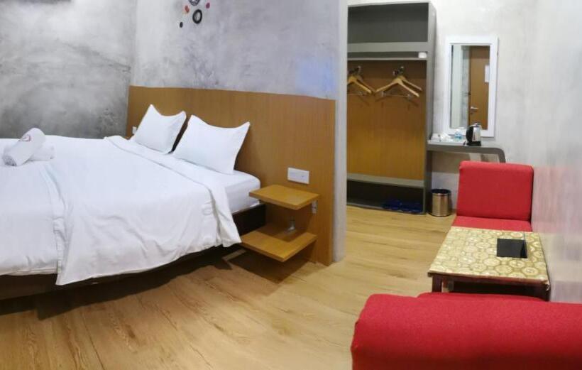 فندق Rick Resort Teluk Intan