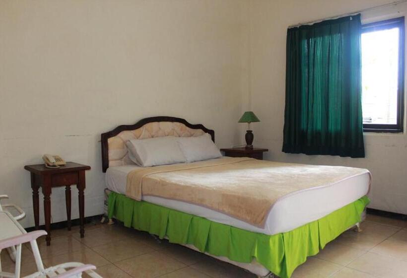 בית מלון כפרי Ronggolawe