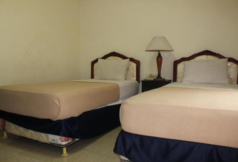 בית מלון כפרי Simpang Tujuh