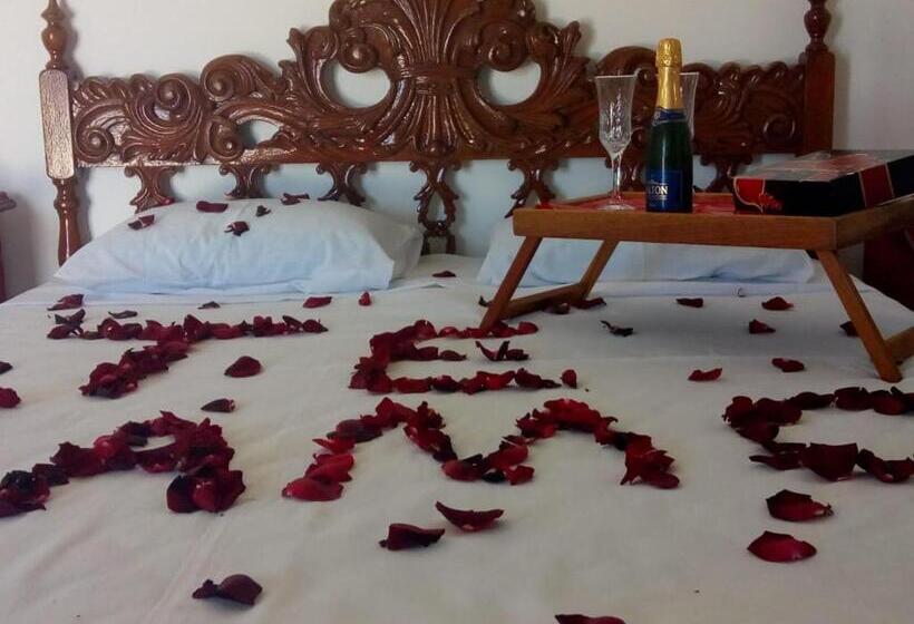 هتل Velinn Pousada Solar Grego