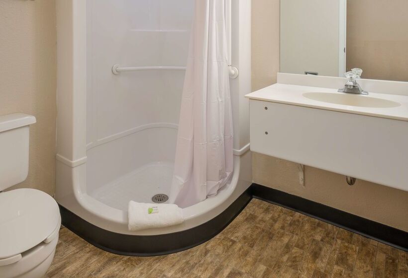 汽车旅馆  Knights Inn Grand Rapids East Airport