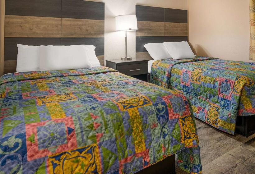 Мотель Knights Inn Grand Rapids East Airport