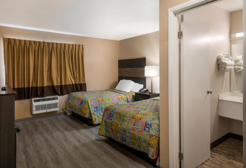 汽车旅馆  Knights Inn Grand Rapids East Airport