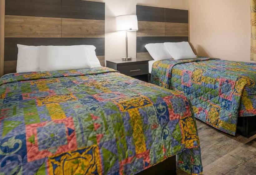 Мотель Knights Inn Grand Rapids East Airport